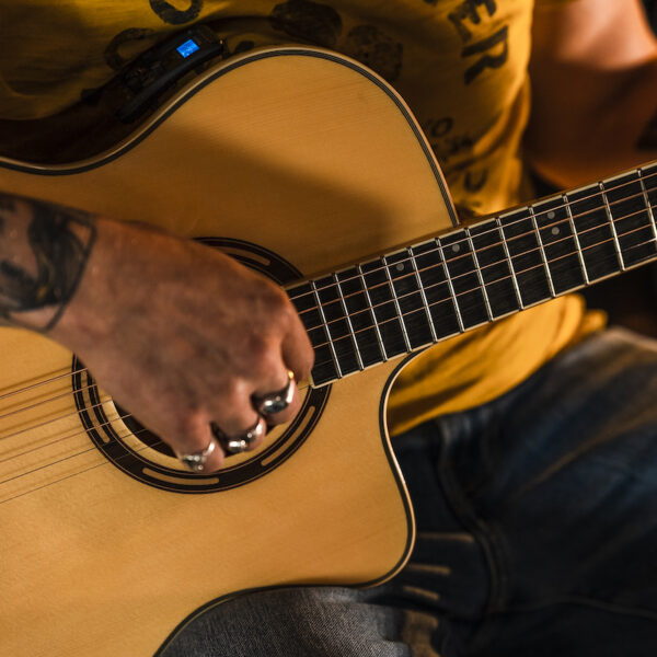 Washburn AG70CE Spruce Natural Guitarra Electroacústica 3