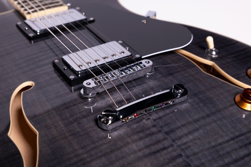 Washburn SH35TB-U Wing Series Trans Black Guitarra Eléctrica 3